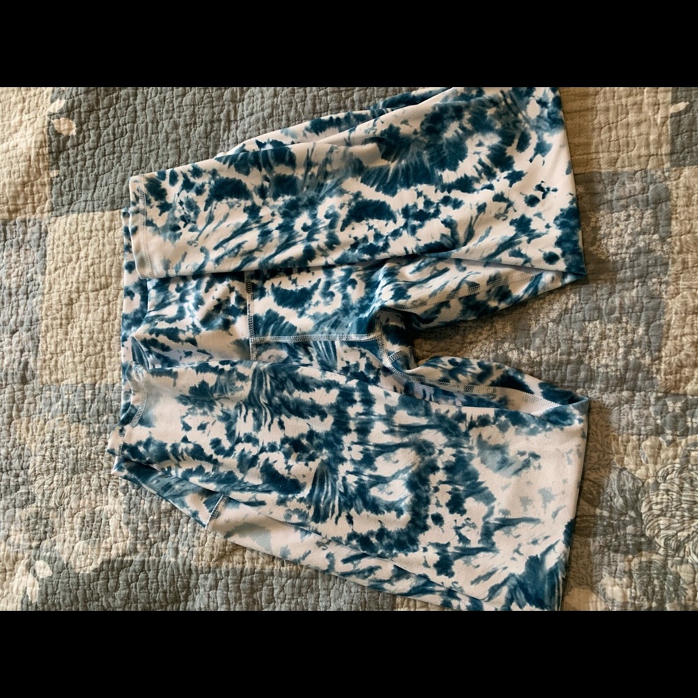 Butter soft leggings! 🤍